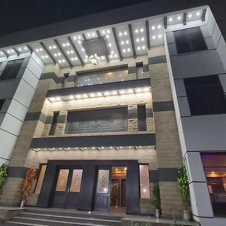 Royaute Luxury Hotel Sialkot Exterior foto