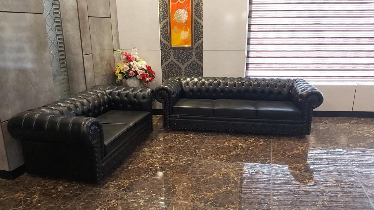 Royaute Luxury Hotel Sialkot Exterior foto