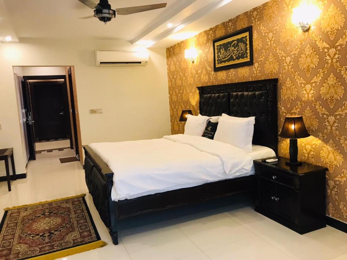 Royaute Luxury Hotel Sialkot Exterior foto